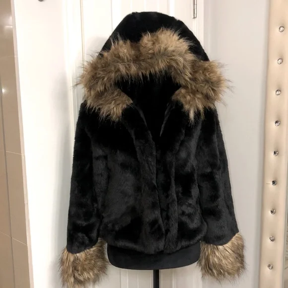 Furry Hoodie Coat - Picture 4 of 10